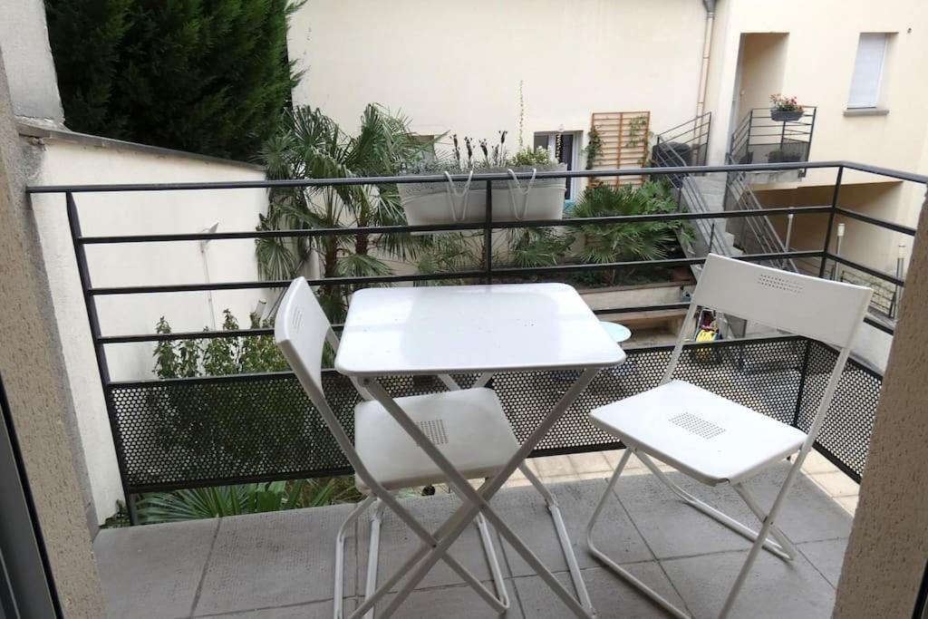 Appartement F3, 2 Chambres 이브리쉬르센 외부 사진